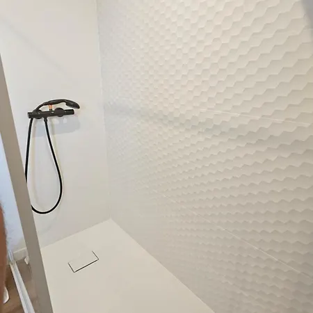 فيلة Ortzadar Etxea *